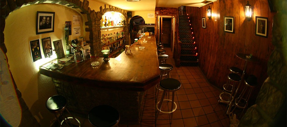 club bdsm Rosas Cinco en barcelona